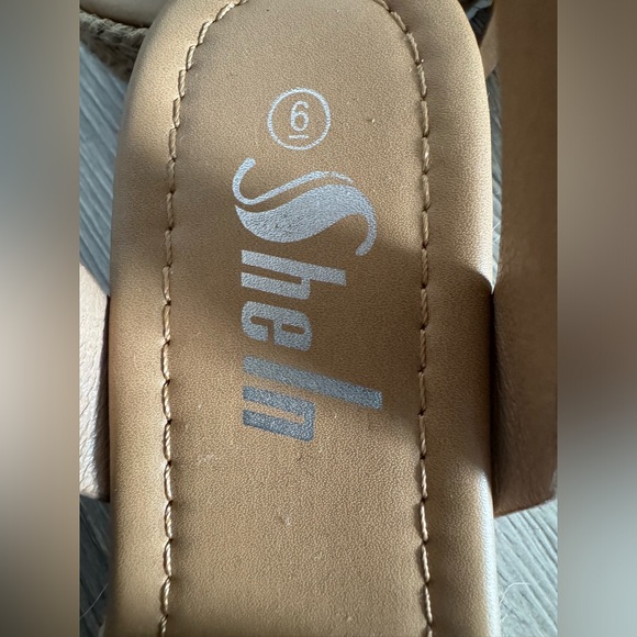 SHEIN Sandals - Picture 3 of 6